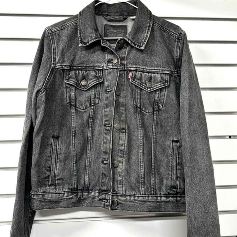 Levi’s galactic wash black denim trucker jean jacket size youth XL
